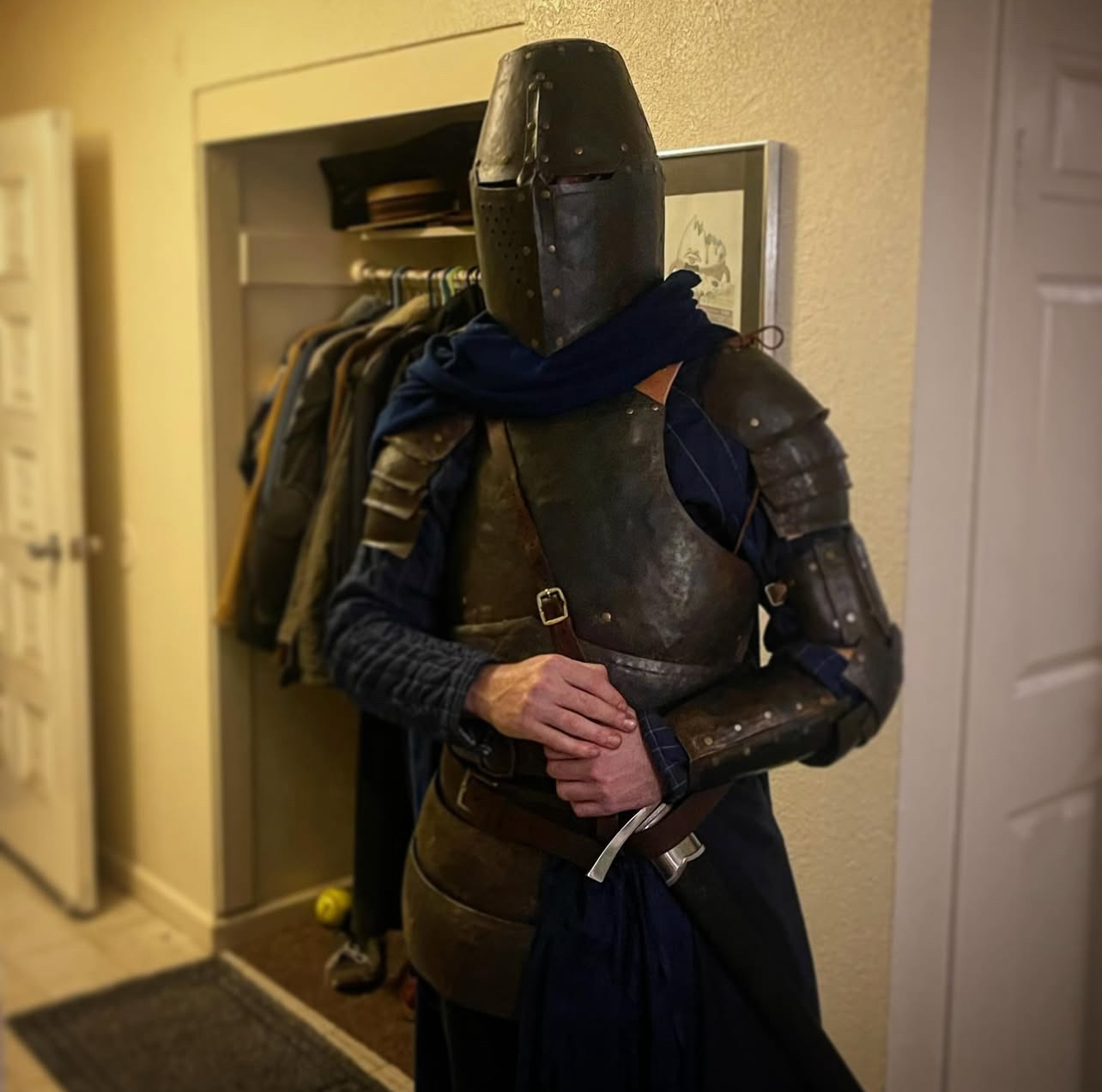 Indoor portrait of the Milanese armor suit.